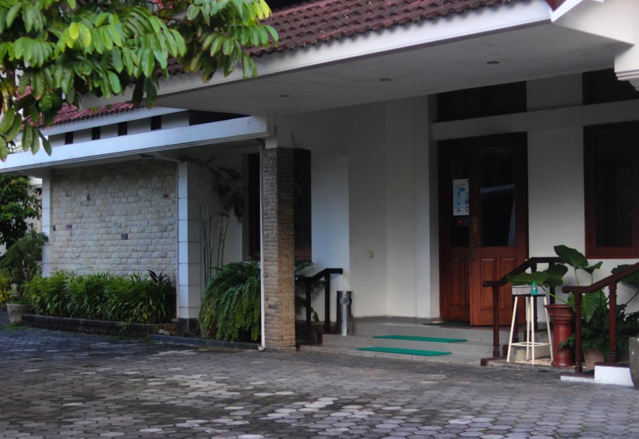 יוגיאקרטה Hotel Graha Kinasih Kotabaru מראה חיצוני תמונה