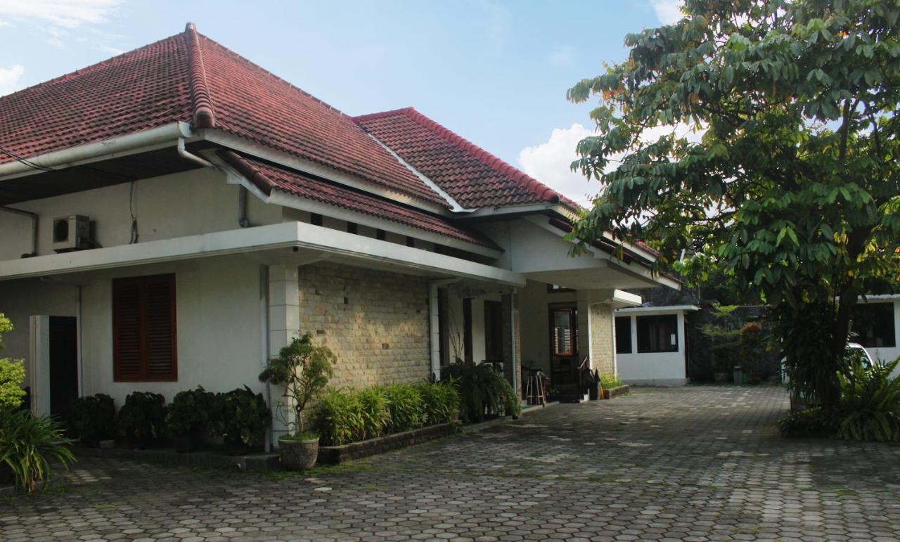 יוגיאקרטה Hotel Graha Kinasih Kotabaru מראה חיצוני תמונה