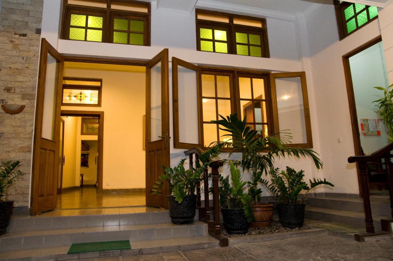 יוגיאקרטה Hotel Graha Kinasih Kotabaru מראה חיצוני תמונה