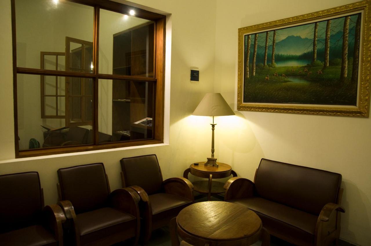 יוגיאקרטה Hotel Graha Kinasih Kotabaru מראה חיצוני תמונה